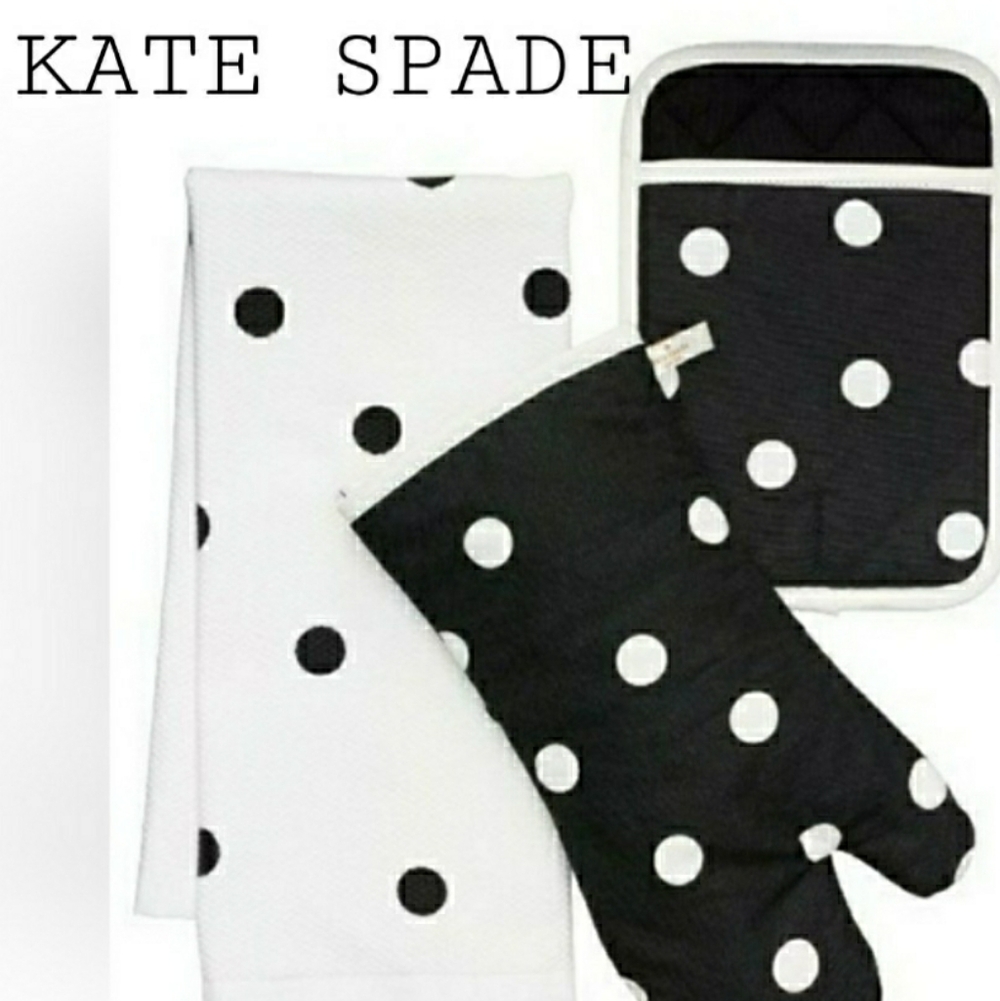 Kate Spade Black and White Polka Dot Mitt Set (NWT)